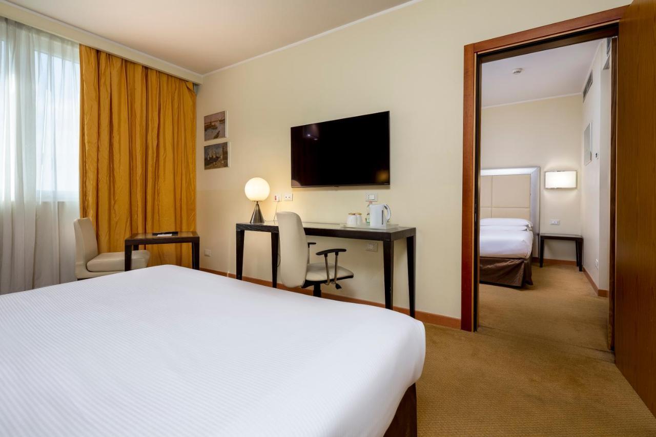 Hotel Crowne Plaza Padua Exterior foto