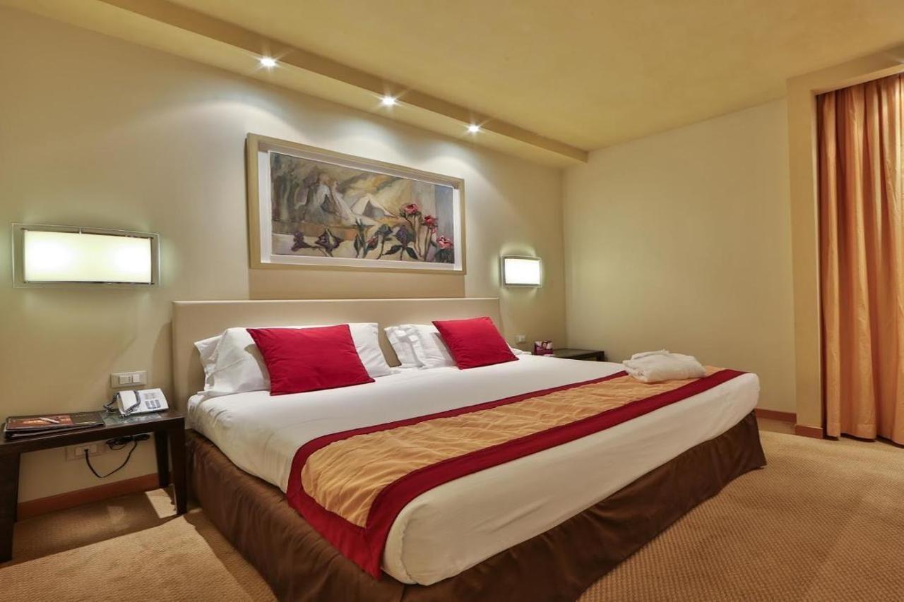 Hotel Crowne Plaza Padua Exterior foto