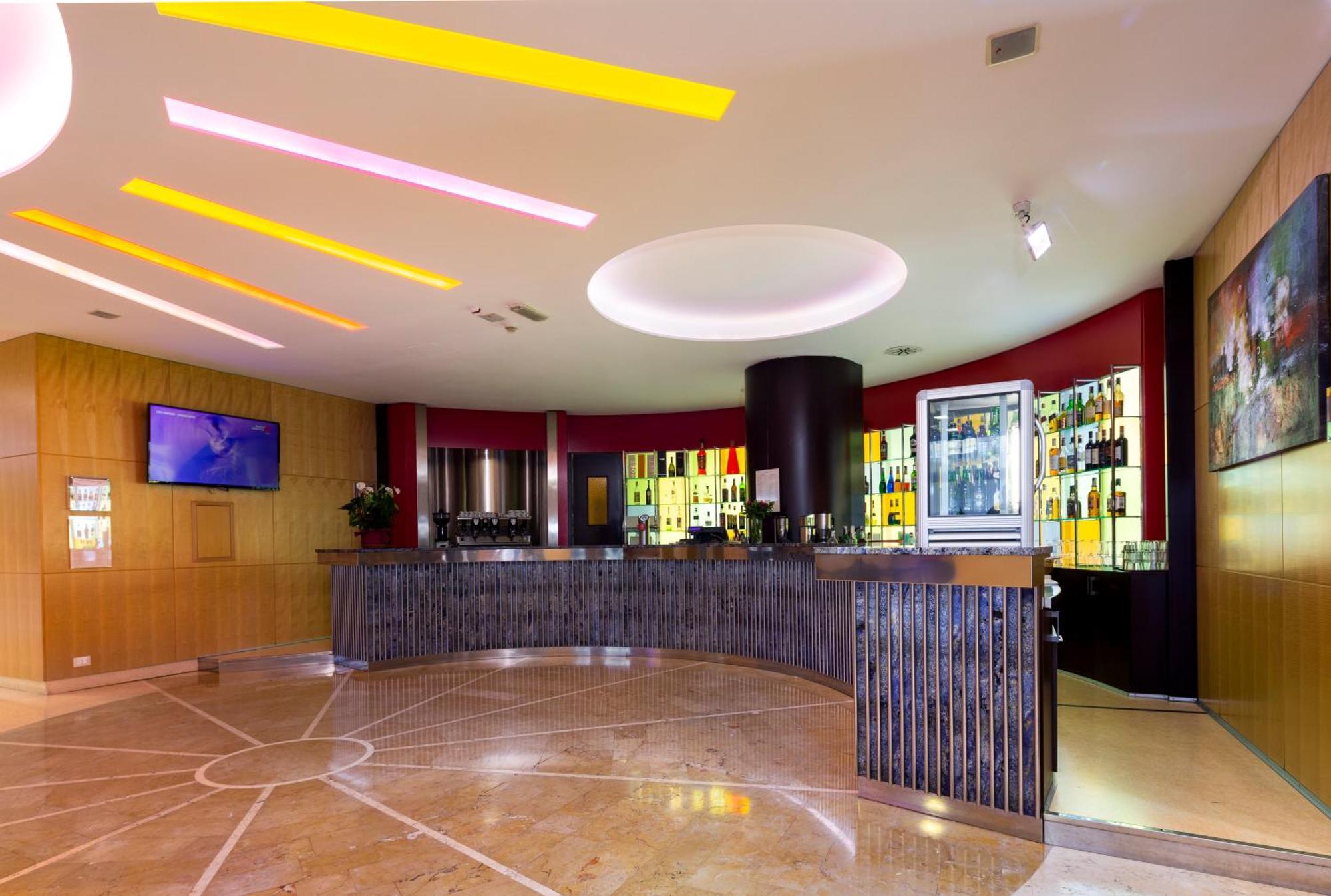 Hotel Crowne Plaza Padua Exterior foto