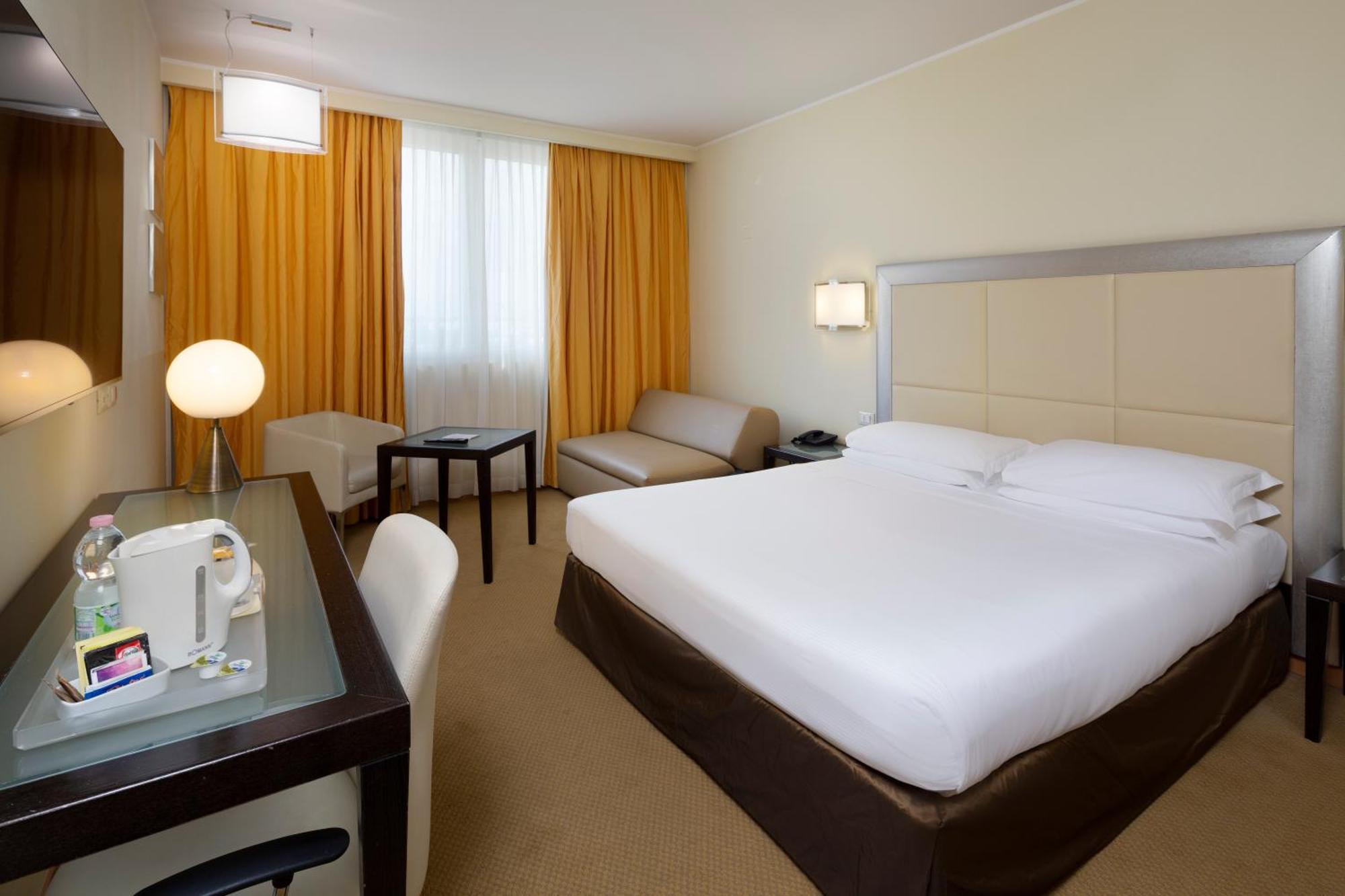 Hotel Crowne Plaza Padua Exterior foto